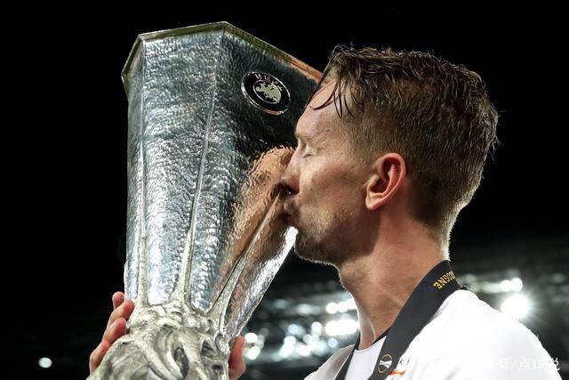 赵率舟发文告别江苏 将加盟上海上实三人男篮